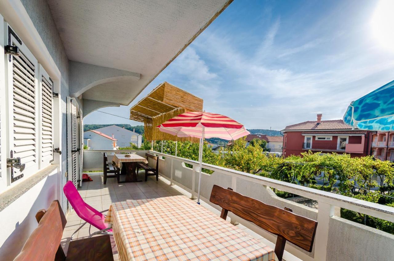 Apartments Rajka โลปาร์ ภายนอก รูปภาพ