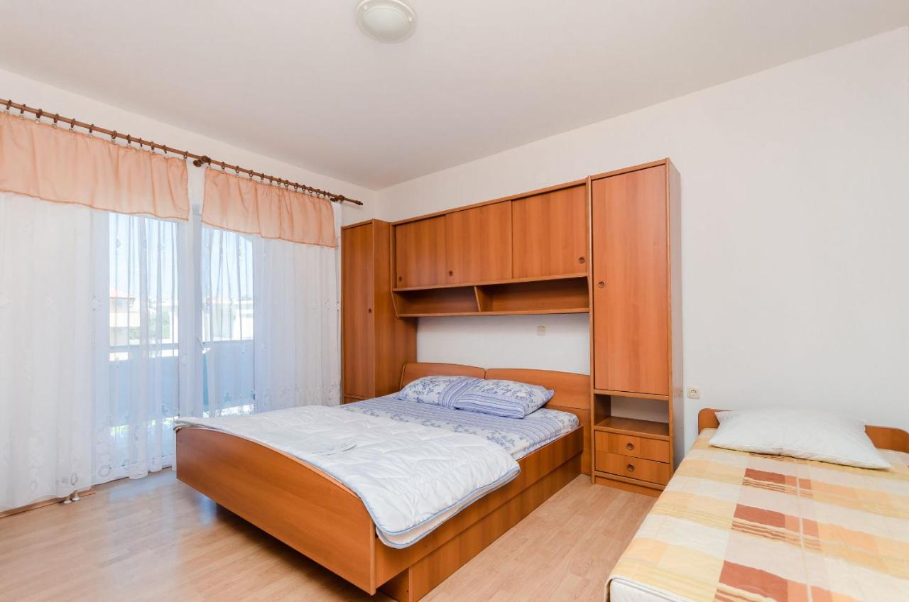 Apartments Rajka โลปาร์ ภายนอก รูปภาพ