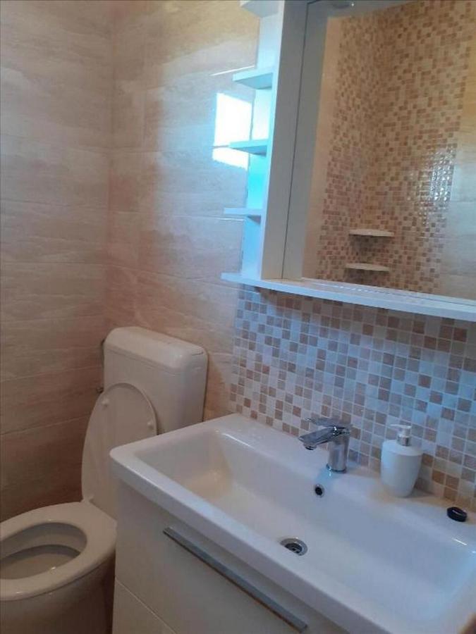 Apartments Rajka โลปาร์ ภายนอก รูปภาพ