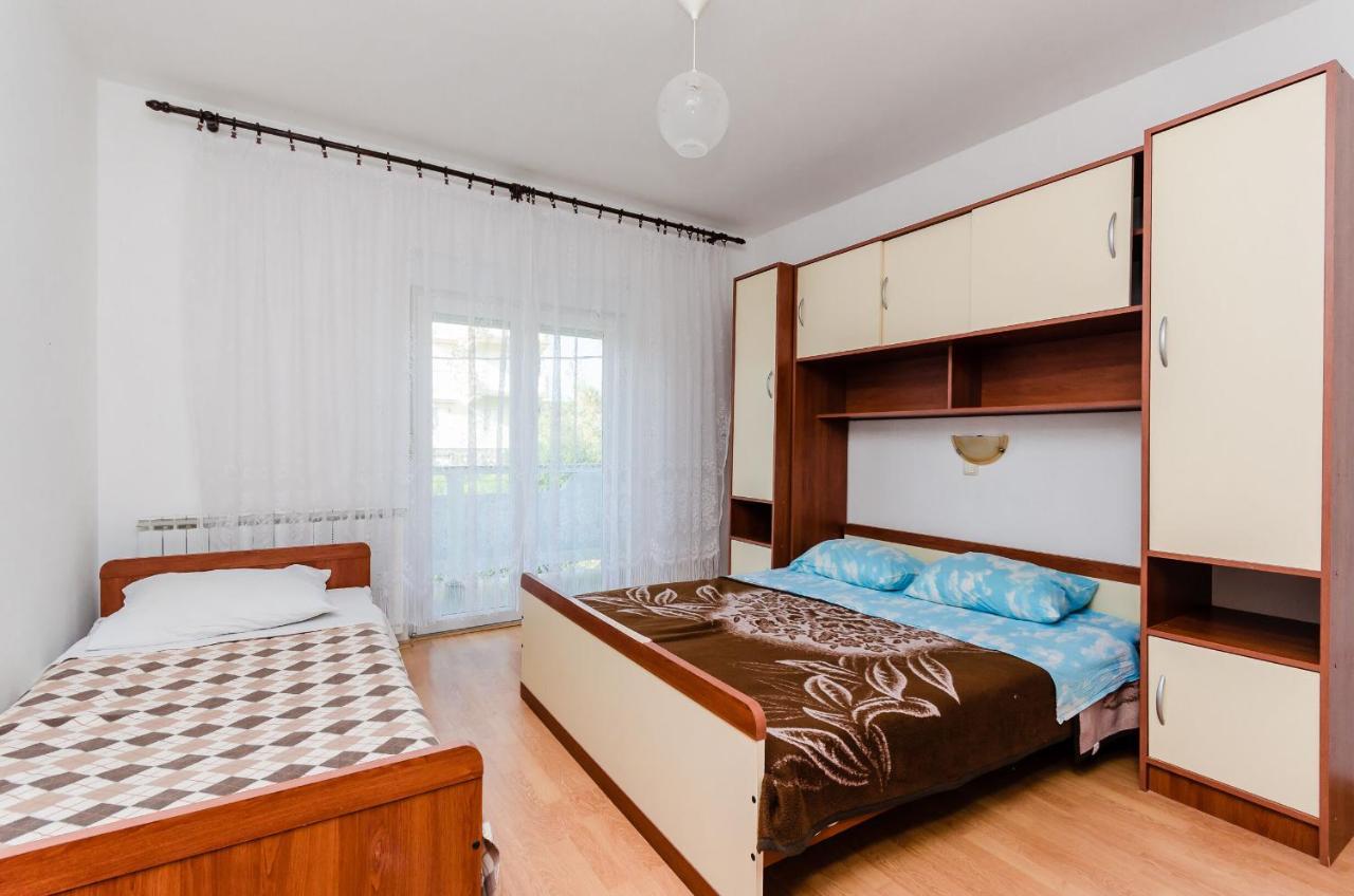 Apartments Rajka โลปาร์ ภายนอก รูปภาพ