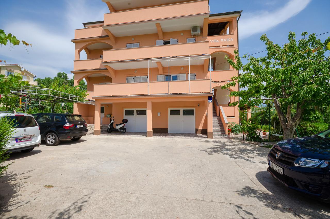 Apartments Rajka โลปาร์ ภายนอก รูปภาพ